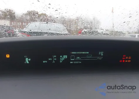 2010 Toyota Prius Iv from USA, damaged, VIN JTDKN3DUXA5128632